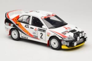 Mitsubishi Carisma GT Group N2 R. Burns / R. Reid RAC Rally 1997 Biały Otto 1:18 OT1192 Żywica — zdjęcie 4 z 6