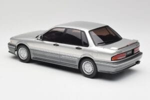 Mitsubishi Galant VR-4 Srebrny IXO 1:18 18CMC191 Metal — zdjęcie 5 z 6