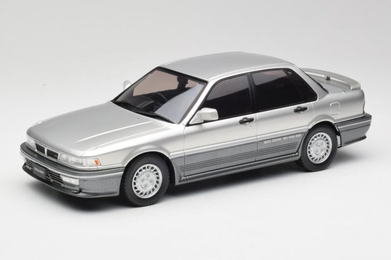 Mitsubishi Galant VR-4 Srebrny IXO 1:18 18CMC191 Metal