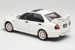 Mitsubishi Lancer Evo VI Tommi Makinen Edition Biały AUTOart 1:18 77157 Metal — zdjęcie 7 z 8