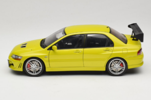 Mitsubishi Lancer Evo VII Mustard Yellow AUTOart 1:18 77166 Metal — zdjęcie 4 z 8