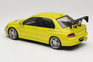 Mitsubishi Lancer Evo VII Mustard Yellow AUTOart 1:18 77166 Metal — zdjęcie 5 z 8