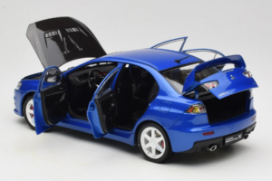 Mitsubishi Lancer Evolution X Niebieski OEM 1:18 MLE01 Metal — zdjęcie 5 z 8