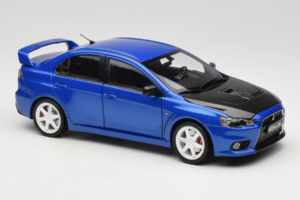 Mitsubishi Lancer Evolution X Niebieski OEM 1:18 MLE01 Metal — zdjęcie 6 z 8