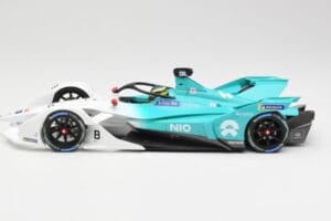 NIO 004 Team NIO #8 T. Dillmann Formula E Season 5 2019 Minichamps 1:18 114180008 Metal — zdjęcie 3 z 6