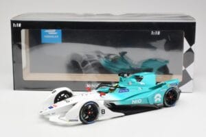 NIO 004 Team NIO #8 T. Dillmann Formula E Season 5 2019 Minichamps 1:18 114180008 Metal — zdjęcie 6 z 6