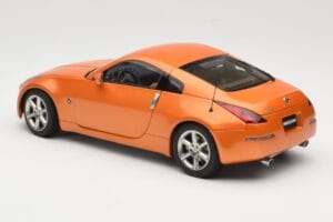 Nissan 350Z Z33 Sunset Orange AUTOart 1:18 77312 Metal — zdjęcie 7 z 8