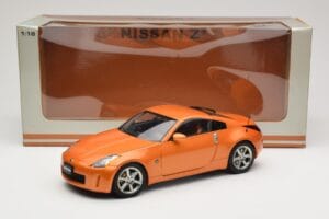 Nissan 350Z Z33 Sunset Orange AUTOart 1:18 77312 Metal — zdjęcie 8 z 8