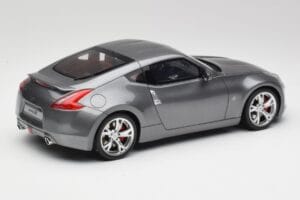 Nissan 370Z Z34 Gun Metallic Otto 1:18 OT465 Żywica — zdjęcie 2 z 6