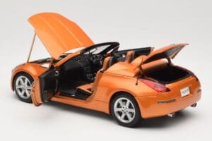 Nissan Fairlady Z Z33 Roadster Sunset Orange AUTOart 1:18 77377 Metal — zdjęcie 5 z 8