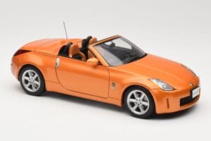 Nissan Fairlady Z Z33 Roadster Sunset Orange AUTOart 1:18 77377 Metal — zdjęcie 6 z 8