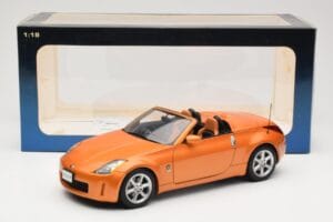 Nissan Fairlady Z Z33 Roadster Sunset Orange AUTOart 1:18 77377 Metal — zdjęcie 8 z 8