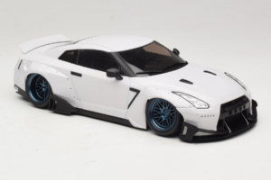 Nissan GT-R R35 Boost Wars 2 Biały Jp Kraemo 1:18 KRAEMO001 Metal — zdjęcie 5 z 7