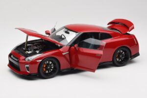 Nissan GT-R R35 Track Edition NISMO Vibrant Red MotorHelix 1:18 M83511 Metal — zdjęcie 2 z 8