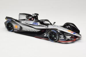 Nissan IM02 e.dams #22 O. Rowland Formula E Season 5 2019 Minichamps 1:18 114180022 Metal — zdjęcie 4 z 6