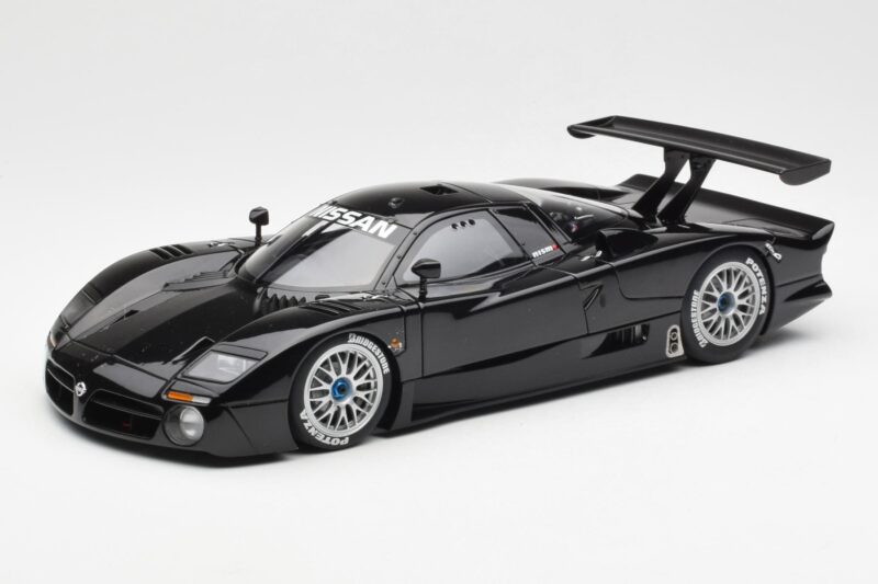 Nissan R390 GT1 #0 24 Hours of Le Mans 1998 AUTOart 1:18 89878 Metal