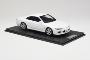 Nissan Silvia S15 Spec-S Biały Cracked Plexi One Model 1:18 REMC034 Metal — zdjęcie 4 z 7