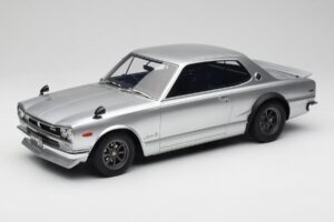Nissan Skyline C10 2000 GT-R Srebrny Otto 1:12 G094 Żywica
