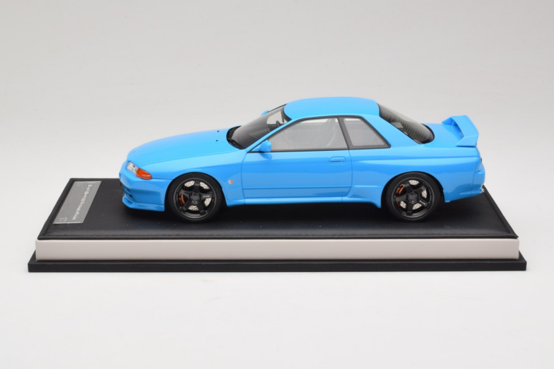 Nissan Skyline GT-R R32 Customized Version Niebieski MotorHelix 1:18 MH029CB Żywica
