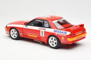 Nissan Skyline GT-R R32 #1 J. Richards / M. Skaife Bathurst 1000 Winner 1992 AUTOart 1:18 89279 Metal — zdjęcie 7 z 8