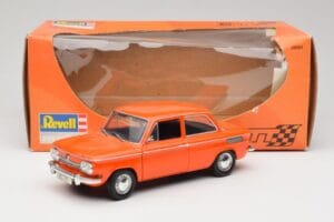 NSU 1000 TT Pomarańczowy Revell 1:18 08884 Metal — zdjęcie 8 z 8