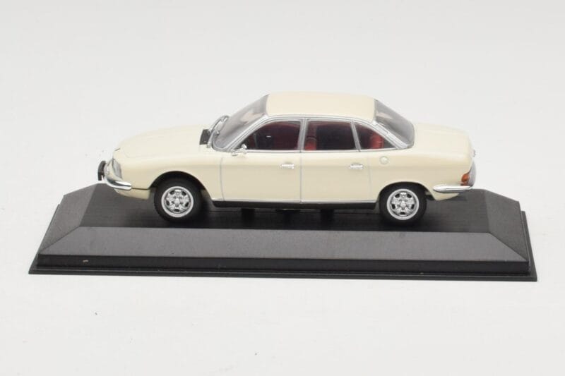 NSU Ro80 Biały Minichamps 1:43 NUS001 Metal