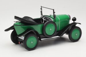 Opel 4 PS Laubfrosch Zielony MCG 1:18 MCG18050 Metal — zdjęcie 2 z 6