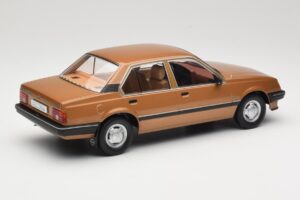 Opel Ascona C Berlina Beige Metallic MCG 1:18 MCG18459 Metal — zdjęcie 2 z 6