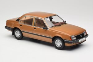 Opel Ascona C Berlina Beige Metallic MCG 1:18 MCG18459 Metal — zdjęcie 4 z 6