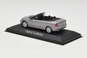 Opel Astra G Kabriolet Grey Metallic Minichamps 1:43 ASTRA001 Metal — zdjęcie 3 z 4