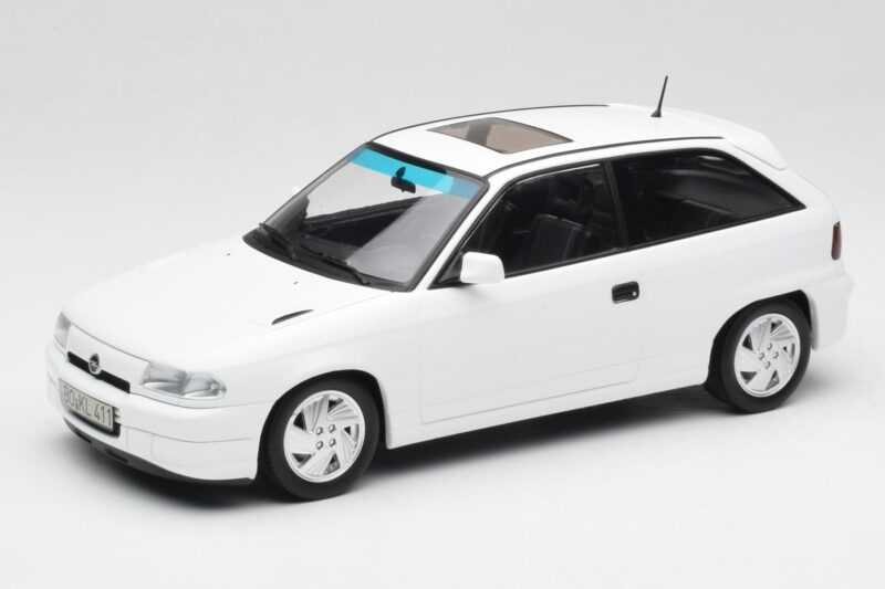 Opel Astra F GSi Blanc Casablanca Norev 1:18 183673 Metal