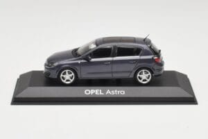 Opel Astra H Ciemny Niebieski Minichamps 1:43 B24910027-A1 Metal