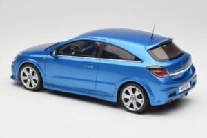 Opel Astra H OPC Arden Blue Otto 1:18 OT473 Żywica — zdjęcie 5 z 6