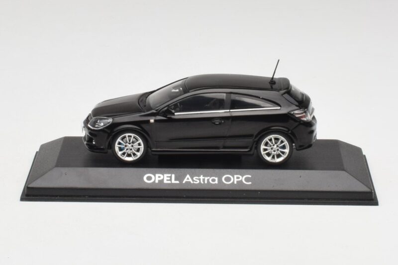 Opel Astra H OPC Czarny Minichamps 1:43 90399890 Metal