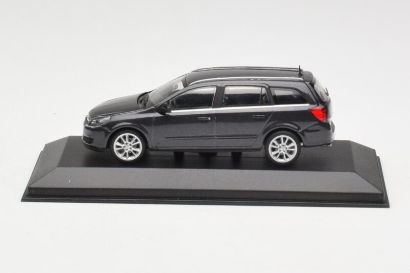 Opel Astra H Kombi Ciemnoszary Minichamps 1:43 ASTRA002 Metal