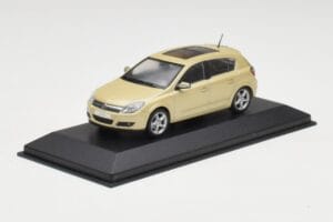 Opel Astra H Żółty Metaliczny Minichamps 1:43 403043003 Metal — zdjęcie 2 z 4