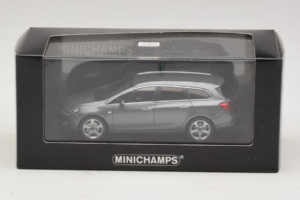 Opel Astra J Sports Tourer Minichamps 1:43 400049014 Metal — zdjęcie 4 z 4