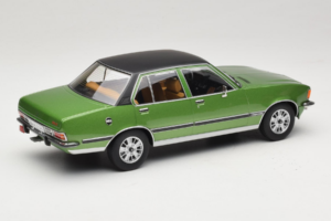 Opel Commodore B Zielony MCG 1:18 MCG18565 Metal — zdjęcie 2 z 6