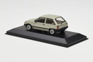 Opel Corsa A Swing Zielony Minichamps 1:43 400045002 Metal — zdjęcie 3 z 4