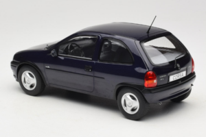 Opel Corsa B Dark Blue Metallic MCG 1:18 MCG18905 Metal — zdjęcie 5 z 6
