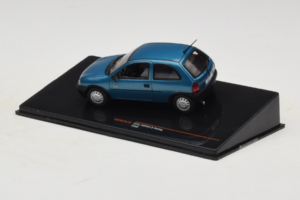 Opel Corsa B Swing Niebieski IXO 1:43 CLC581N Metal — zdjęcie 3 z 4