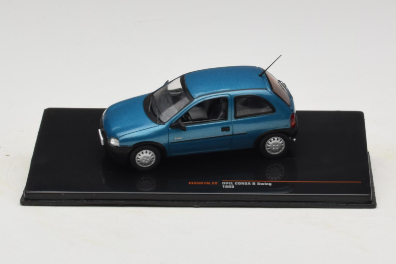 Opel Corsa B Swing Niebieski IXO 1:43 CLC581N Metal