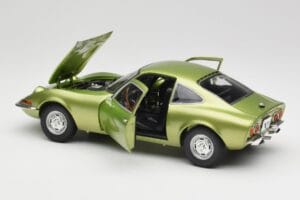 Opel GT Green Metallic Minichamps 1:18 180049029 Metal — zdjęcie 5 z 8