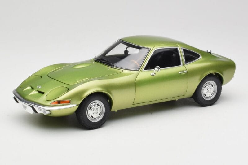 Opel GT Green Metallic Minichamps 1:18 180049029 Metal