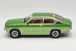 Opel Kadett C Coupe Zielony MCG 1:18 MCG18599 Metal — zdjęcie 3 z 6
