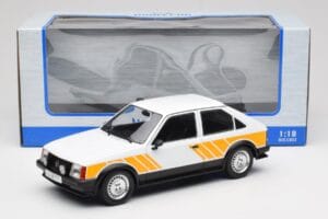 Opel Kadett D SR Biały z Żółtym Dekorem MCG 1:18 MCG18534 Metal — zdjęcie 6 z 6