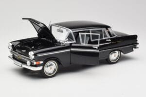 Opel Kapitan P1 Czarny Revell 1:18 08822 Metal — zdjęcie 2 z 8