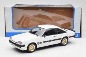 Opel Manta B Sport Biały MCG 1:18 MCG18237 Metal — zdjęcie 6 z 6