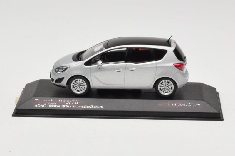 Opel Meriva B Srebrny Metallic Minichamps 1:43 400040000 Metal