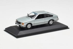 Opel Monza A Srebrny Minichamps 1:43 400045122 Metal — zdjęcie 2 z 4